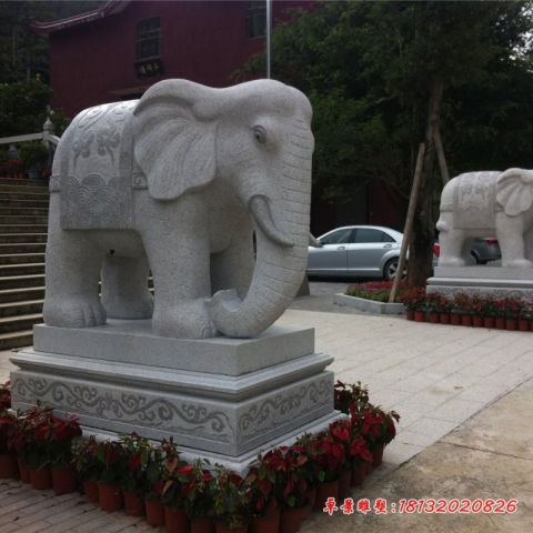 门前动物大象石雕