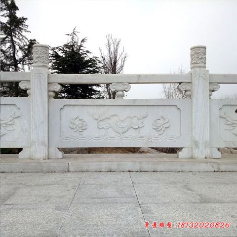 景区汉白玉荷花浮雕石栏板