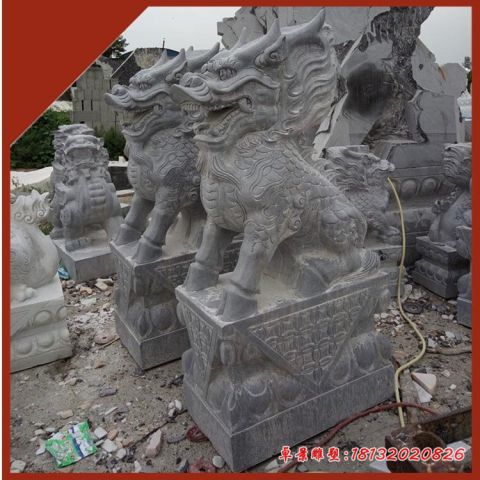 青石仿古镇宅麒麟石雕