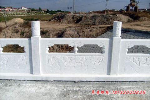 公园汉白玉荷花浮雕栏板石雕