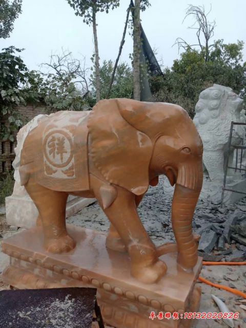 吉祥如意晚霞红镇宅大象石雕