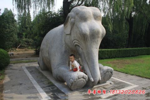 公园抽象动物大象石雕