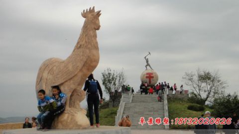 公园晚霞红大型公鸡石雕