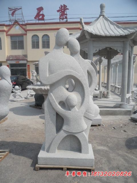 公园一家三口人物石雕像