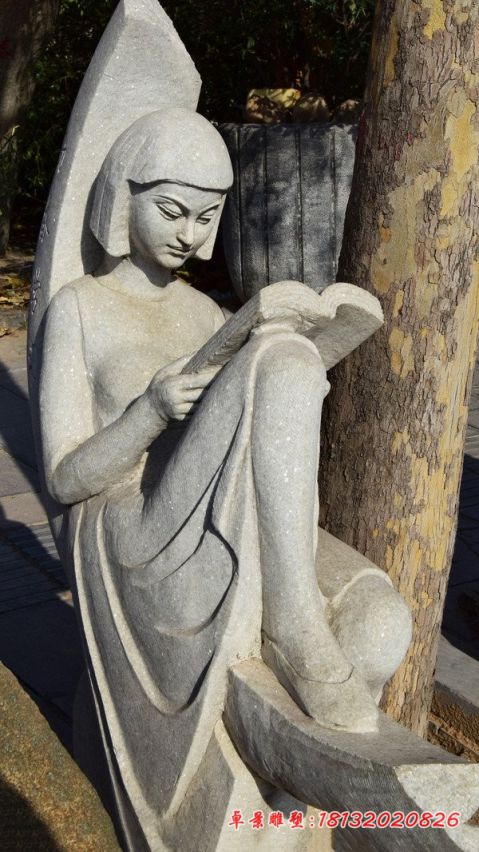 校园人物读书女孩石雕