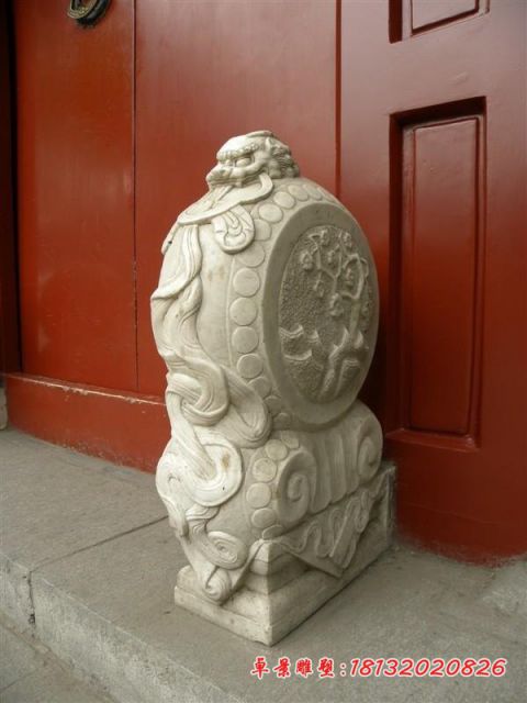 门前汉白玉狮子门墩石雕