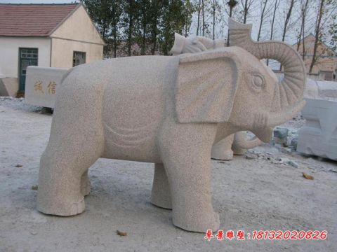 大理石门前大象