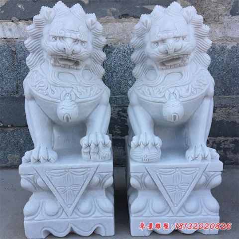 门前汉白玉镇宅石狮子