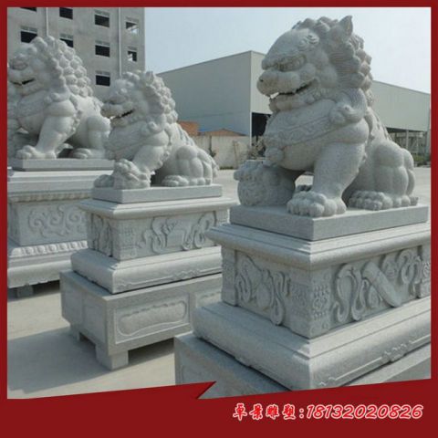 大理石门前北京狮子石雕