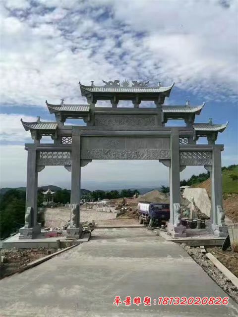 青石仿古三门五楼石牌坊