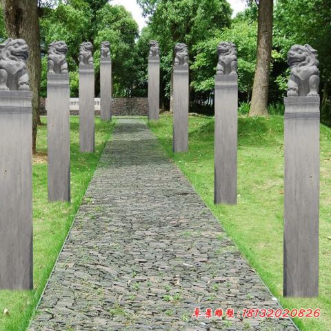 公园仿古狮子拴马柱石雕