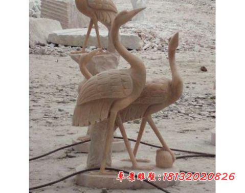 小区晚霞红动物石雕仙鹤