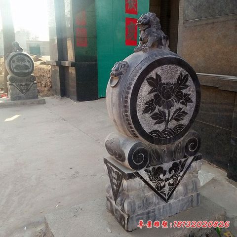 门前仿古石雕狮子门墩