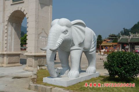 景区门前大理石大象石雕