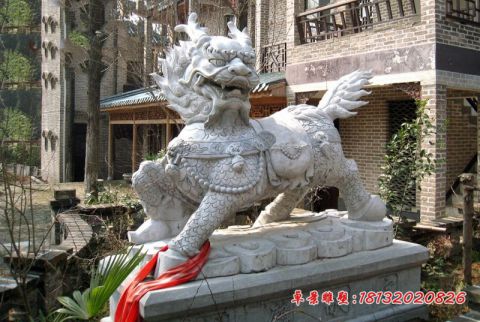 门前镇宅麒麟石雕