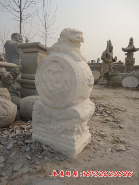 门前汉白玉狮子抱鼓石门墩