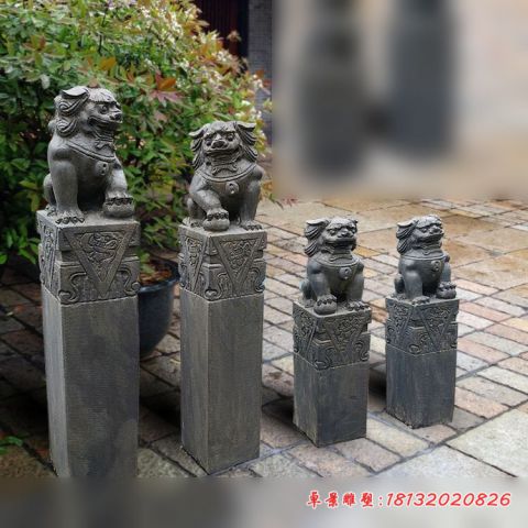 小区狮子仿古拴马柱