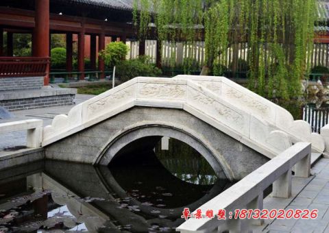 公园大理石小型石拱桥