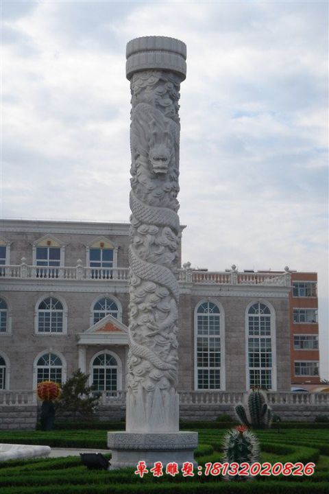 城市广场大理石龙柱石雕