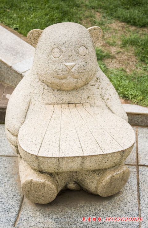 公园卡通小熊座椅石雕