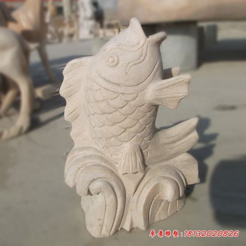 晚霞红公园喷水石雕鲤鱼