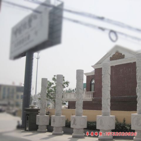 广场十二生肖浮雕文化柱