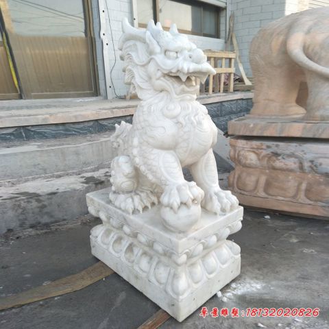 汉白玉古代神兽石雕麒麟