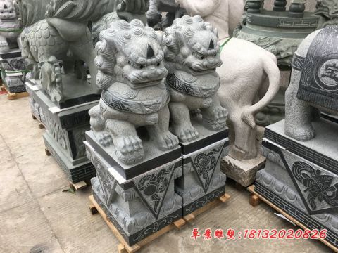 门前大理石看门石狮子