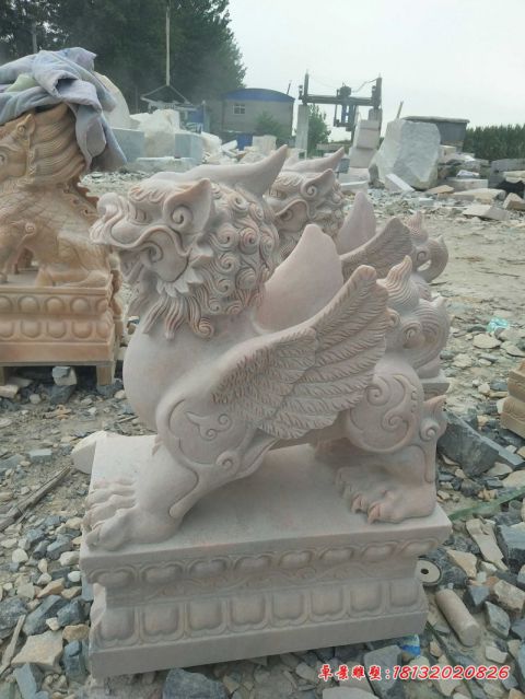 门口招财晚霞红立式貔貅石雕