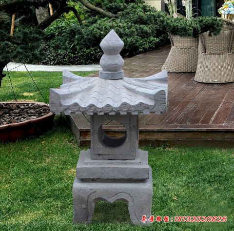 小区草地小型石灯