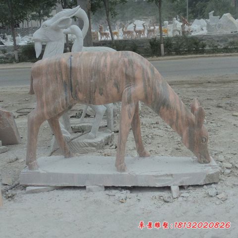 晚霞红梅花鹿石雕公园动物