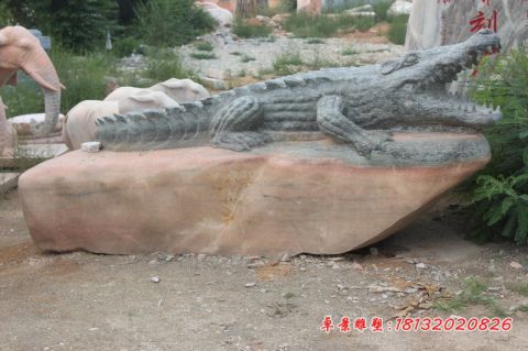 大理石鳄鱼公园动物石雕