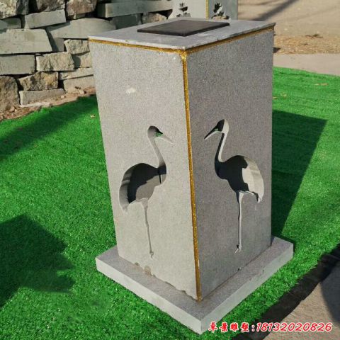 公园仙鹤镂空石灯