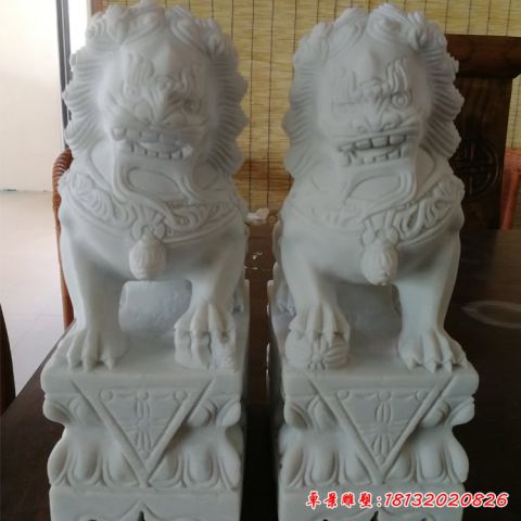 石雕狮子雕塑