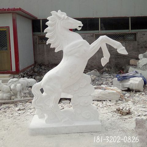 广场动物马雕塑