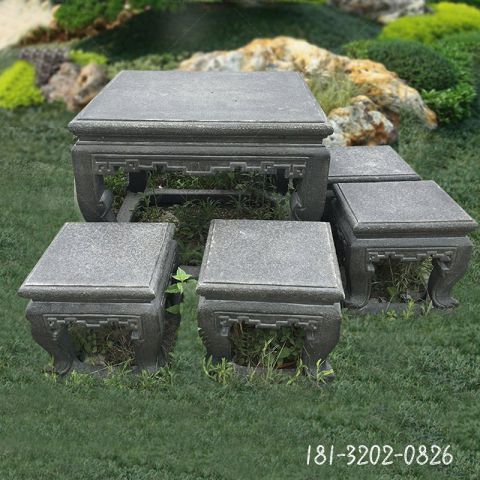 方形石桌凳雕塑