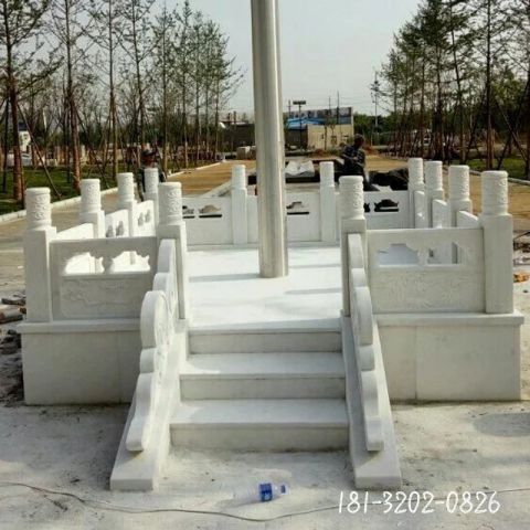 现代升旗台雕塑