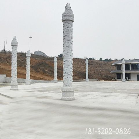 城市建筑石龙柱