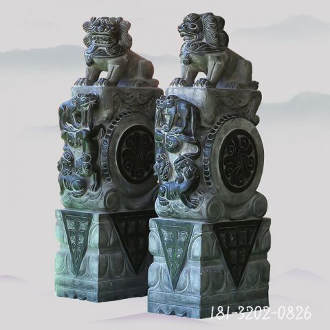 神兽抱鼓石雕塑