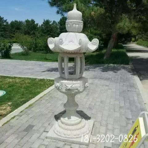 公园景观镂空石灯