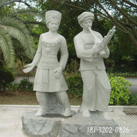 户外少数民族石雕