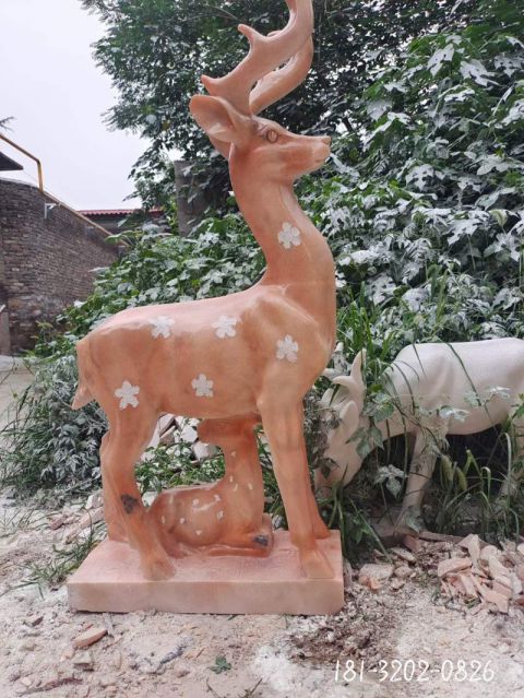 公园梅花鹿动物石雕