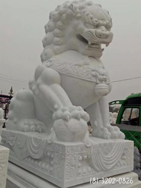 仿古彩球狮子雕塑