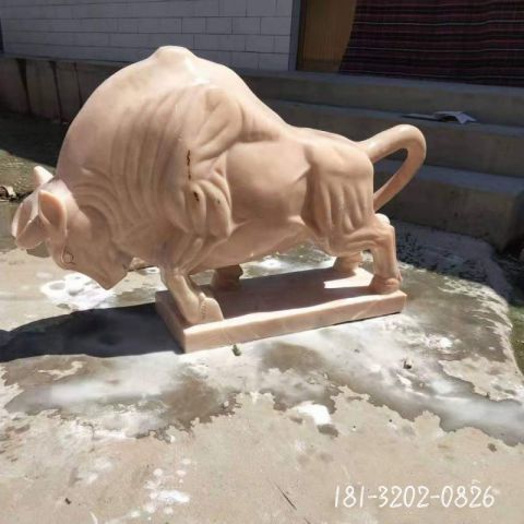 晚霞红石雕动物牛雕塑