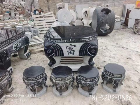 别墅仿古石桌凳