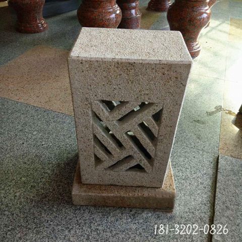镂空仿古石灯雕塑