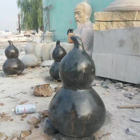 庭院青石黑葫芦雕塑