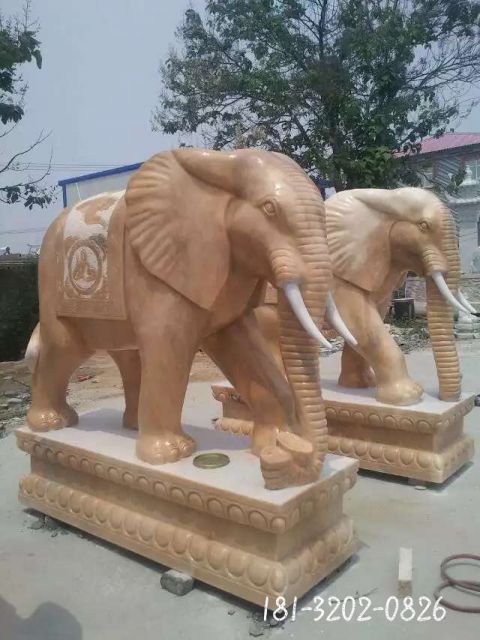 公园晚霞红动物大象雕塑