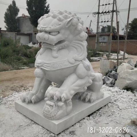 大型彩球狮子雕塑
