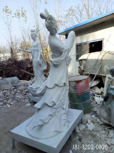 户外古代美女人物雕塑
